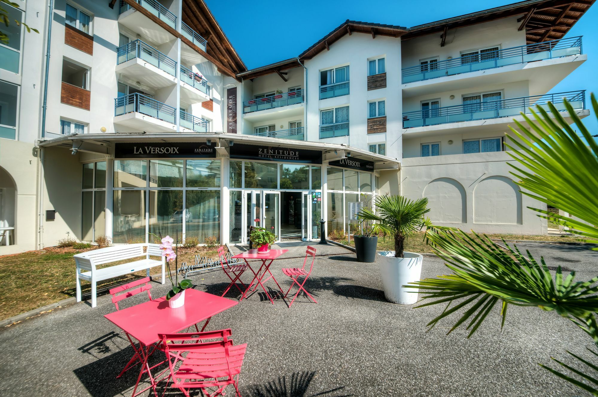 Comfort Aparthotel Divonne La Versoix Exterior photo